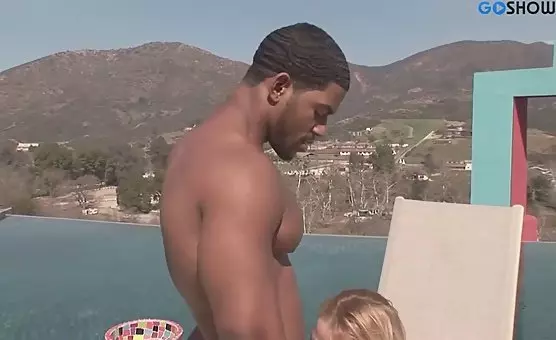 Interracial Outdoor Blowjob Oral